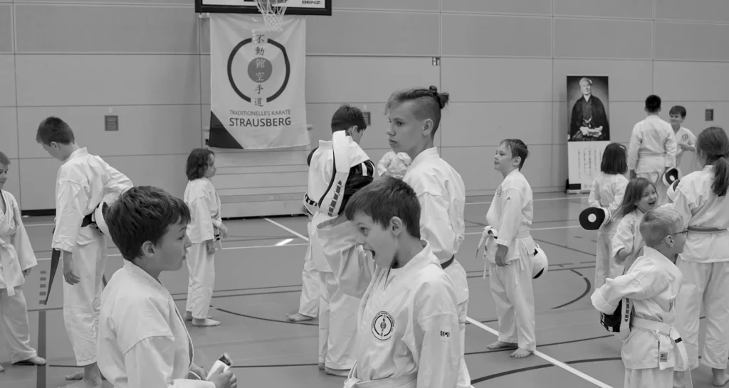 background karate strausberg